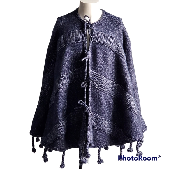 Handmade Cape Poncho with Fringe Wool? Soft Warm Size XL XXL - Picture 1 of 5